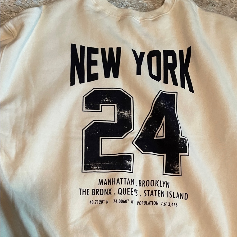 Cream New York Graphic Crewneck Sweatshirt with Black Sleeve Number - Picture 6 of 6